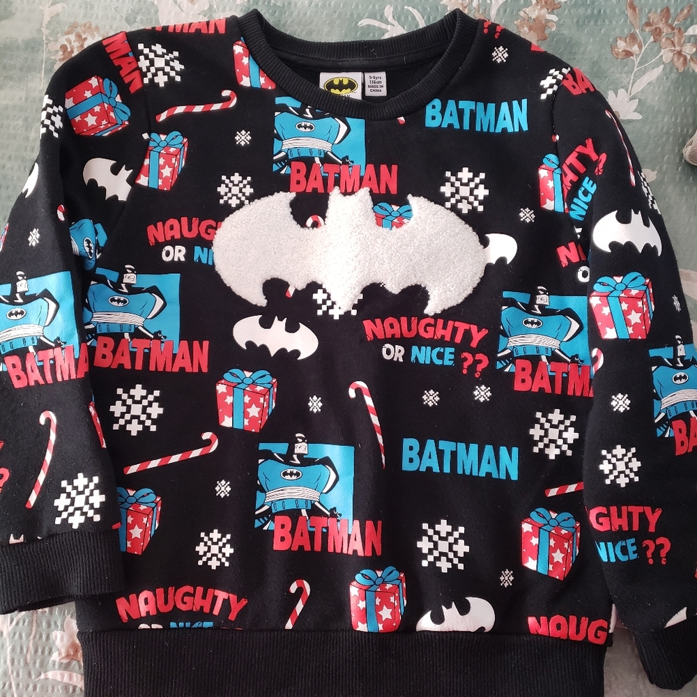 Batman CHRISTMAS sweater Boys Size 5/6